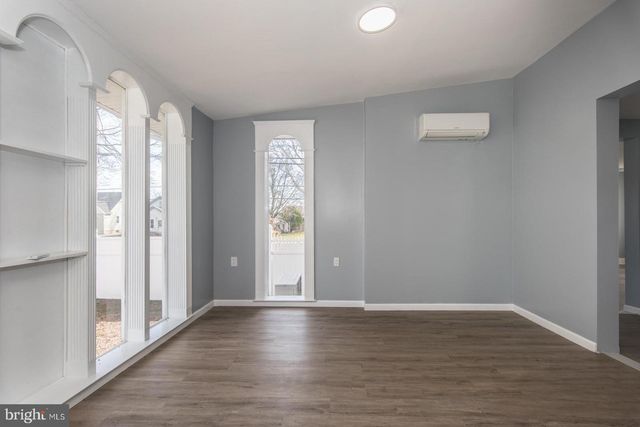 7105 N RADCLIFFE ST, Bristol, PA 19007