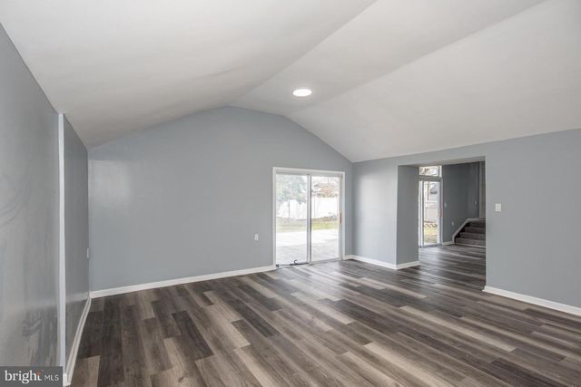 7105 N RADCLIFFE ST, Bristol, PA 19007