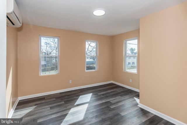 7105 N RADCLIFFE ST, Bristol, PA 19007