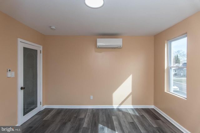 7105 N RADCLIFFE ST, Bristol, PA 19007