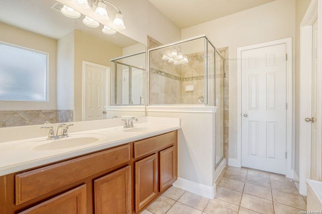 11926 Jasmine, San Antonio, TX 78253