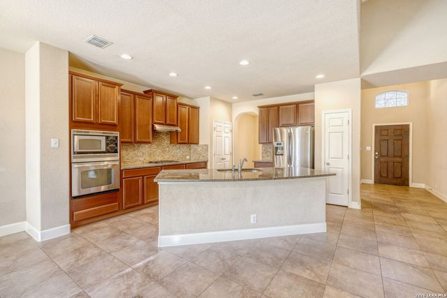 11926 Jasmine, San Antonio, TX 78253