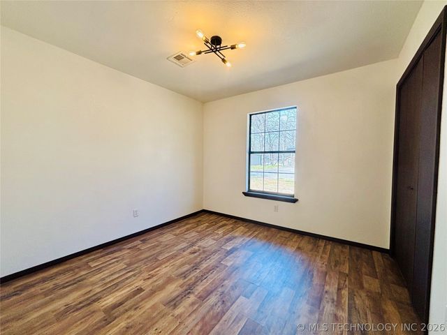 417308 Bridgeport Road, Eufaula, OK 74432