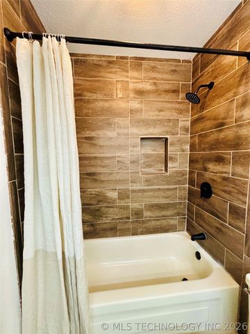 417308 Bridgeport Road, Eufaula, OK 74432