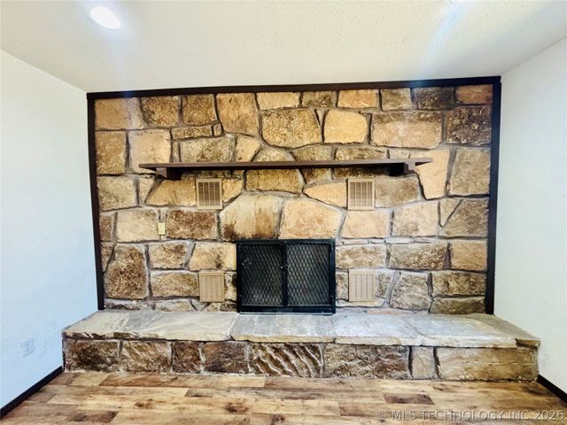 417308 Bridgeport Road, Eufaula, OK 74432