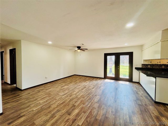 417308 Bridgeport Road, Eufaula, OK 74432