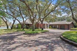 229 NE Mooney Road, Fort Walton Beach, FL 32547