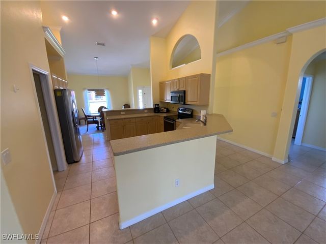 3817 NW 46th ST, Cape Coral, FL 33993