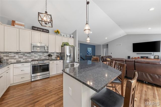 648 Wyndview Drive, O'fallon, MO 63367