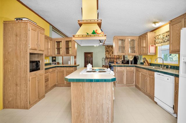 380 Rose Hill Road, Coldspring, TX 77331