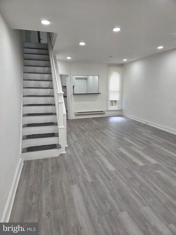 558 E HERMAN ST, Philadelphia, PA 19144