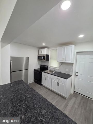 558 E HERMAN ST, Philadelphia, PA 19144