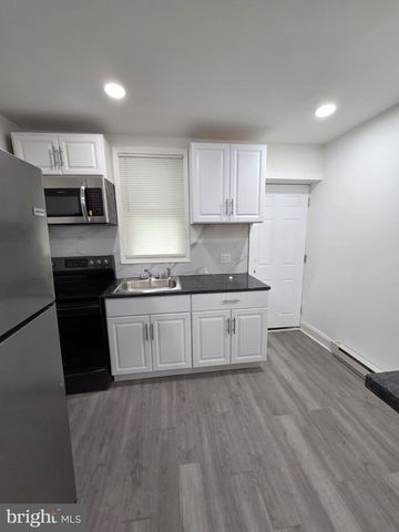 558 E HERMAN ST, Philadelphia, PA 19144