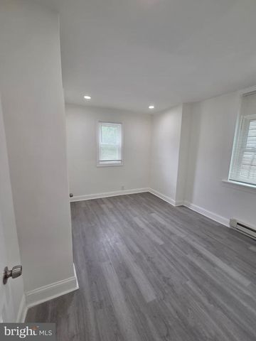 558 E HERMAN ST, Philadelphia, PA 19144