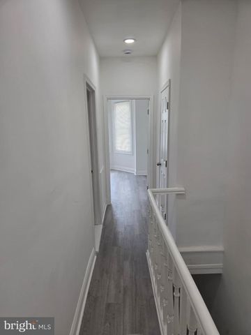 558 E HERMAN ST, Philadelphia, PA 19144