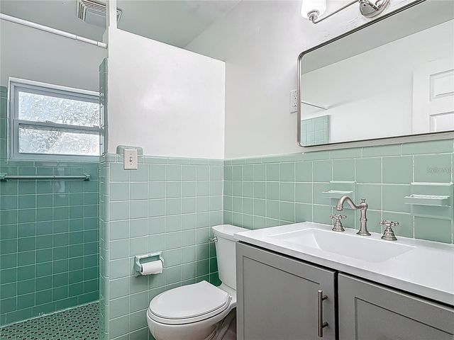 243 S HULL AVENUE, Deland, FL 32720