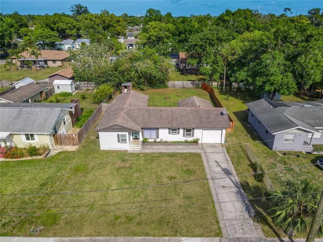 243 S HULL AVENUE, Deland, FL 32720