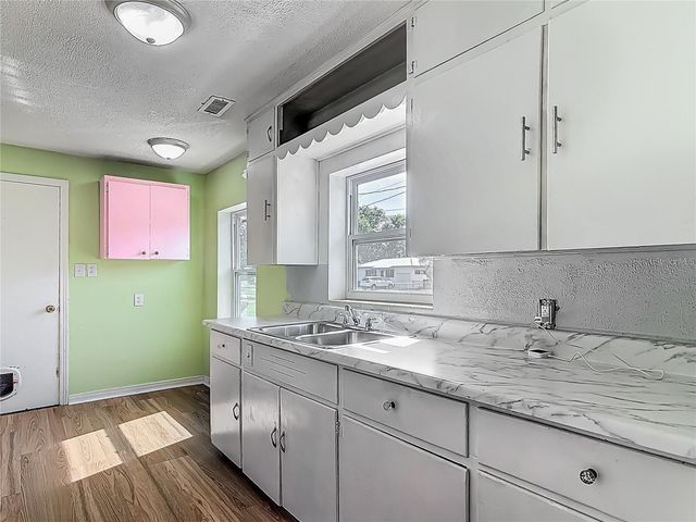 243 S HULL AVENUE, Deland, FL 32720