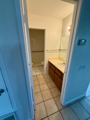 7120 Walter Ave, Sacramento, CA 95828