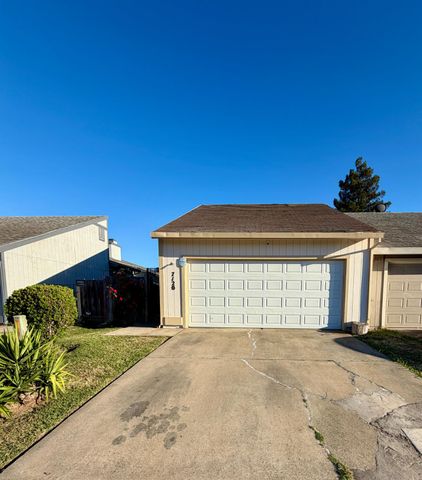 7120 Walter Ave, Sacramento, CA 95828