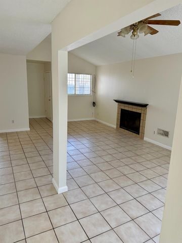 7120 Walter Ave, Sacramento, CA 95828