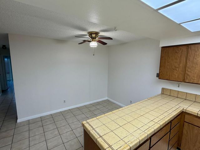 7120 Walter Ave, Sacramento, CA 95828