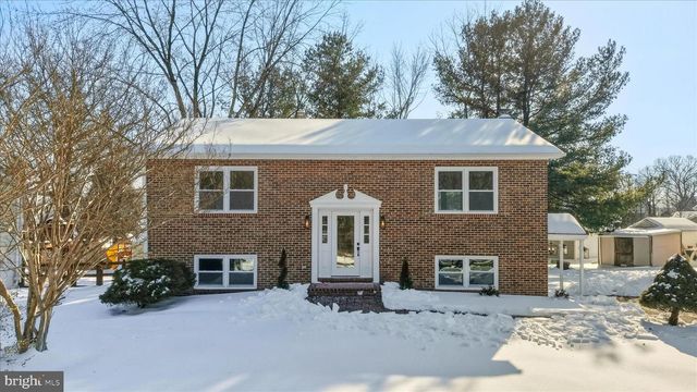 110 ELAINE DR, Winchester, VA 22602