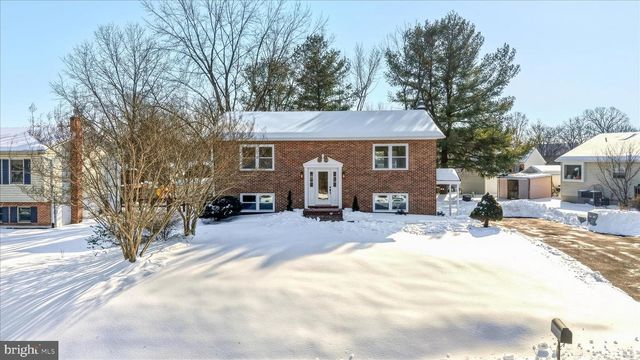 110 ELAINE DR, Winchester, VA 22602