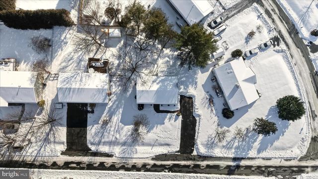 110 ELAINE DR, Winchester, VA 22602