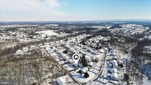 110 ELAINE DR, Winchester, VA 22602