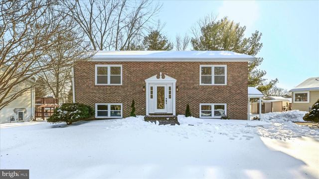 110 ELAINE DR, Winchester, VA 22602