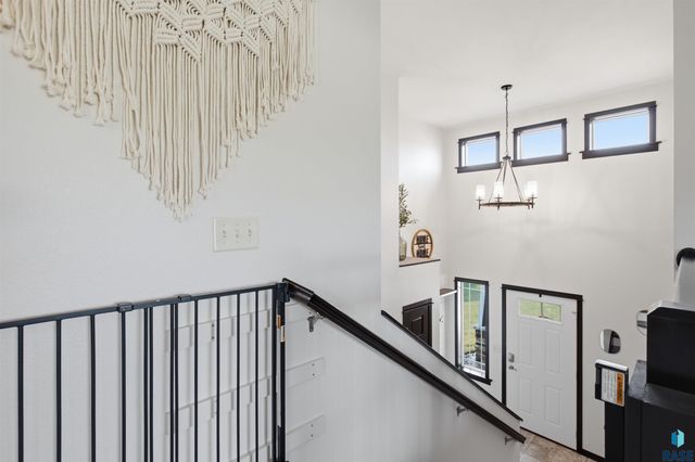 200 Morning Glory Cir Circle, Brookings, SD 57006