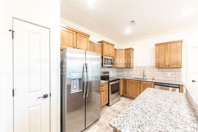 220 S Nightfall Avenue, Farmington, AR 72730