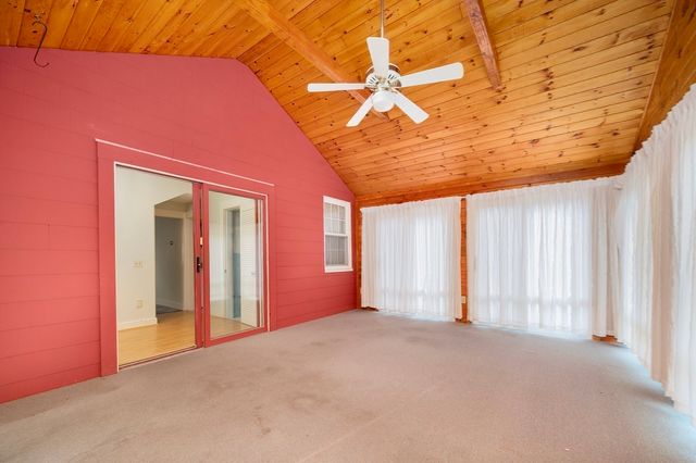 1076 Hill Street, Northbridge, MA 01534
