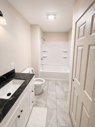 1076 Hill Street, Northbridge, MA 01534