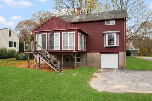 1076 Hill Street, Northbridge, MA 01534
