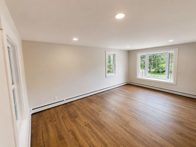 1076 Hill Street, Northbridge, MA 01534