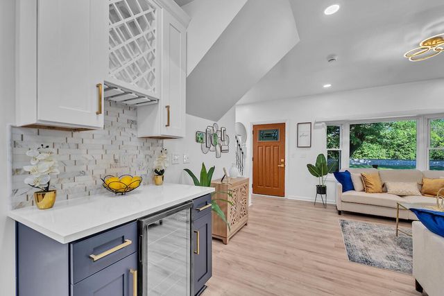 604 N 40th STREET, Milwaukee, WI 53208