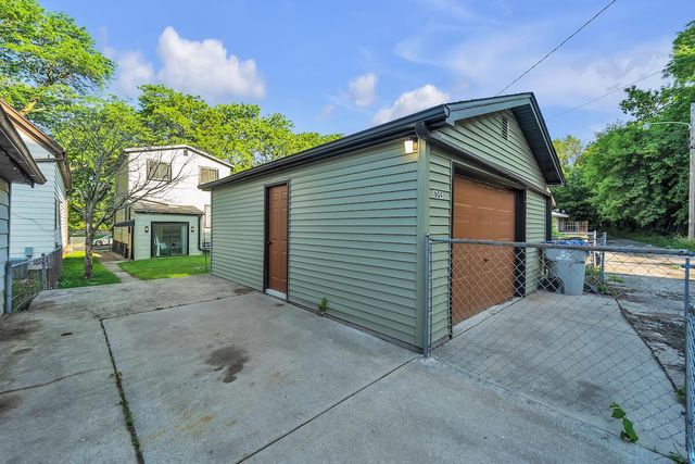 604 N 40th STREET, Milwaukee, WI 53208