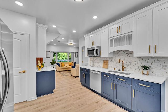 604 N 40th STREET, Milwaukee, WI 53208