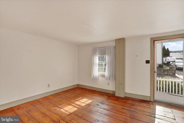 40 S CANAL ST, Yardley, PA 19067