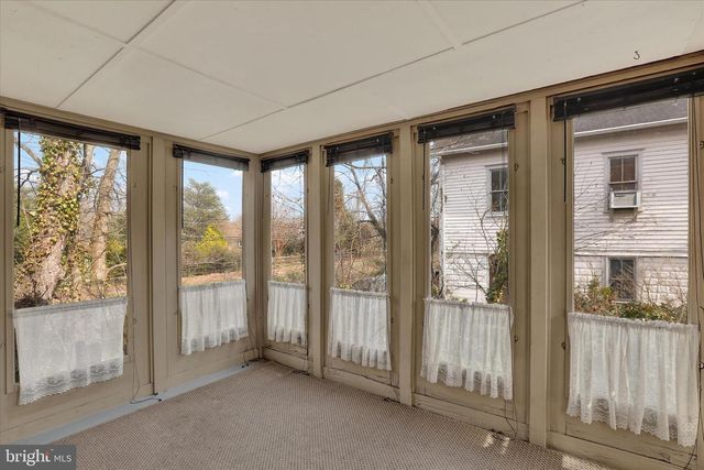 40 S CANAL ST, Yardley, PA 19067