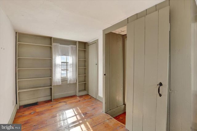 40 S CANAL ST, Yardley, PA 19067