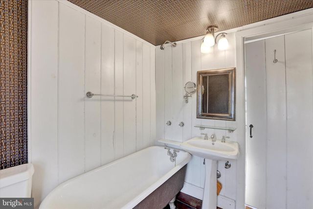 40 S CANAL ST, Yardley, PA 19067