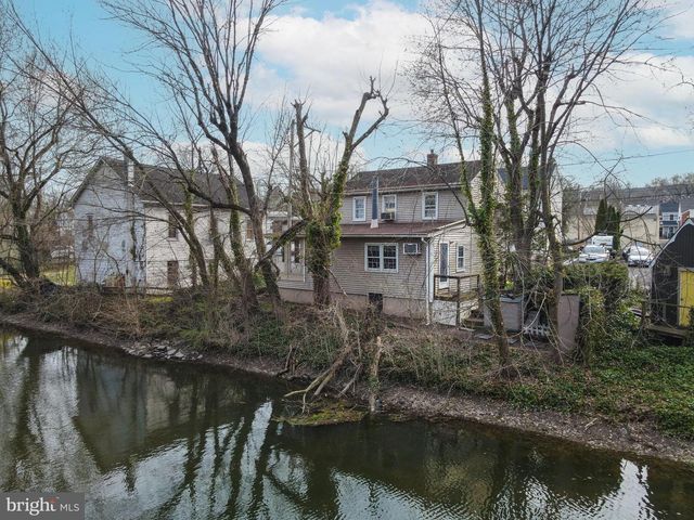 40 S CANAL ST, Yardley, PA 19067