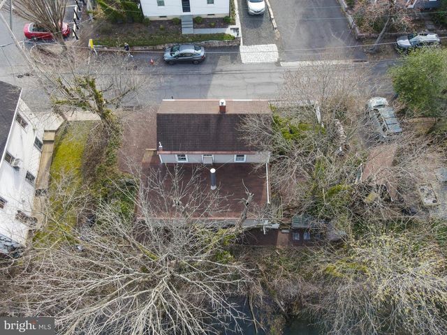 40 S CANAL ST, Yardley, PA 19067