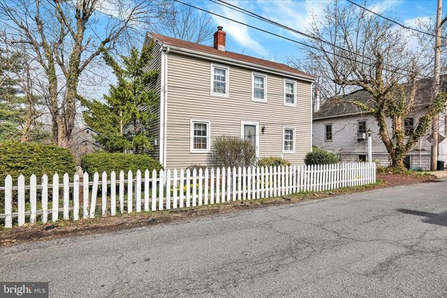 40 S CANAL ST, Yardley, PA 19067