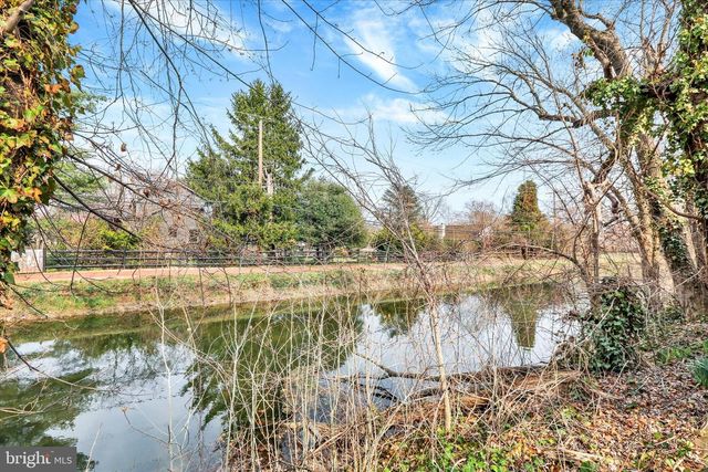 40 S CANAL ST, Yardley, PA 19067