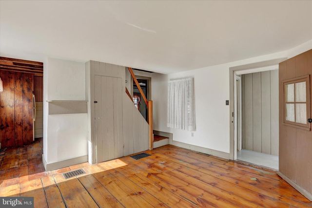 40 S CANAL ST, Yardley, PA 19067