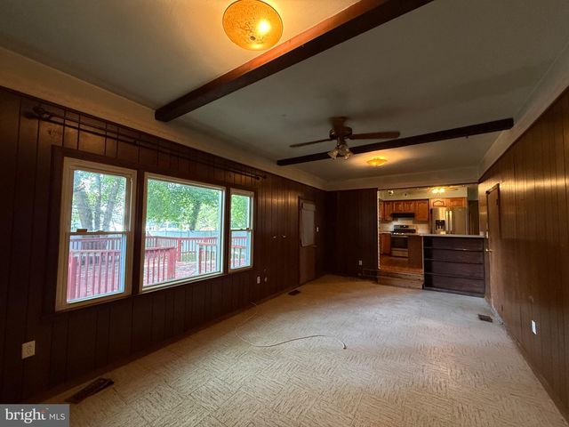 2 BERRYWOOD DR, Hamilton, NJ 08619